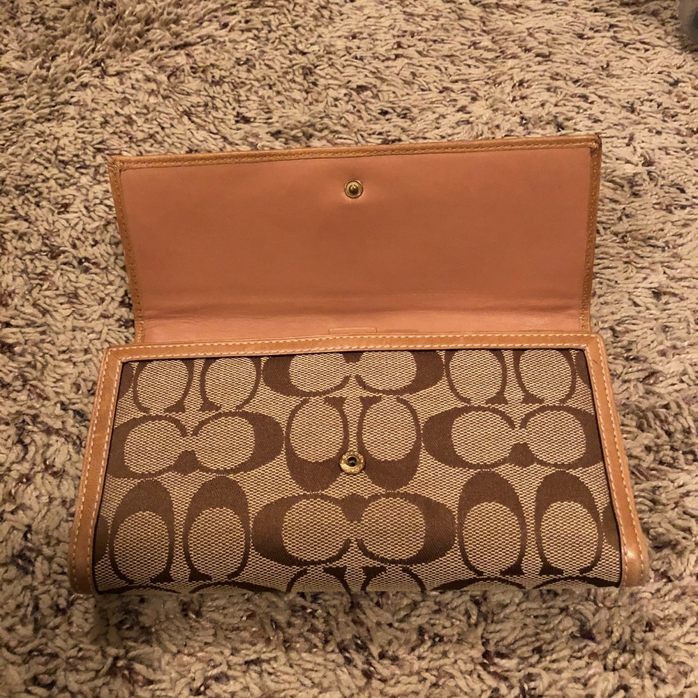 Coach Tri-Fold Wallet - image 4